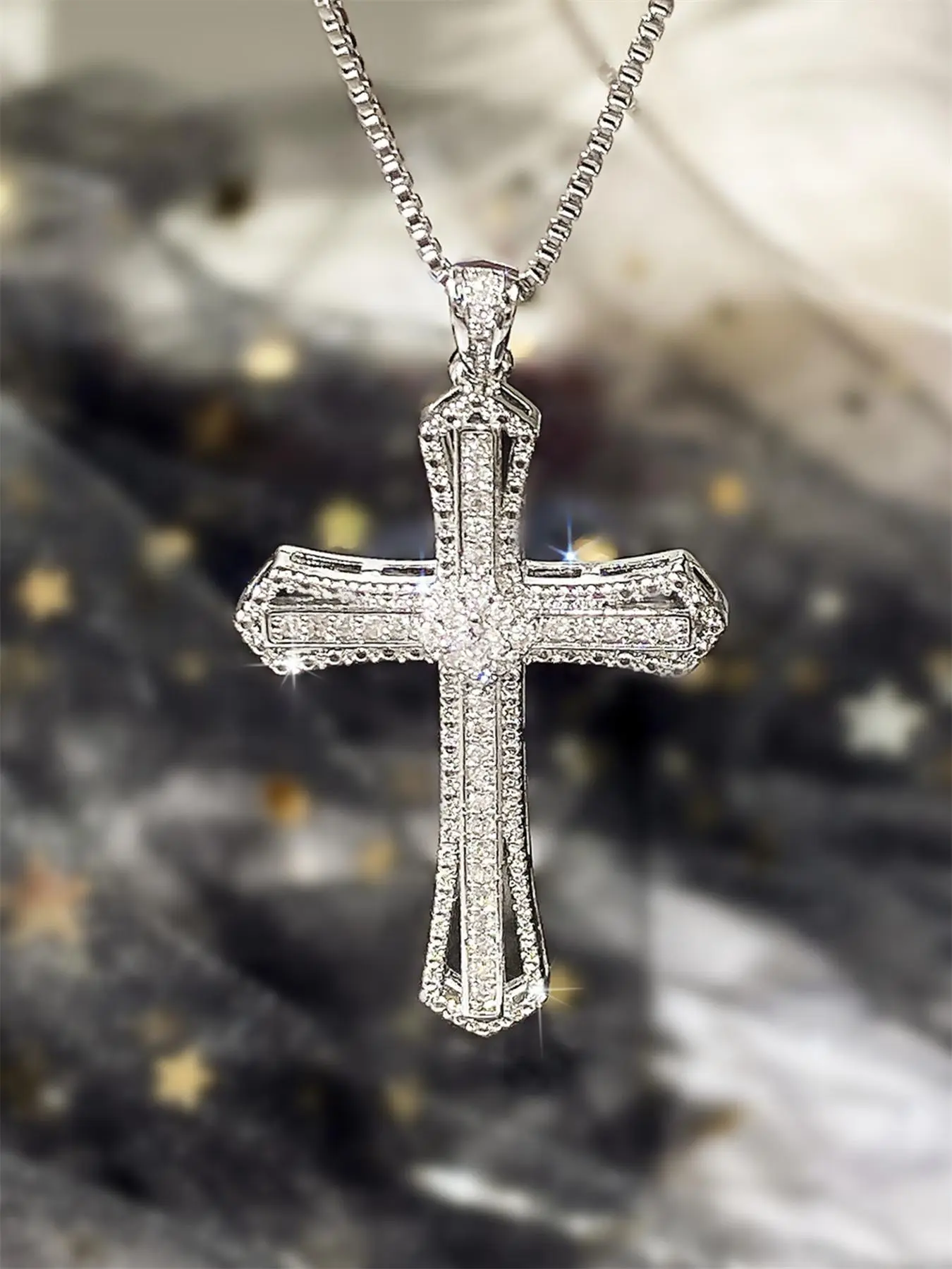 Rhinestone Decor Cross Pendant Necklace for Women, Exquisite Trendy Matching Necklace, Summer Fashion Accessories for Party & Daily Wear