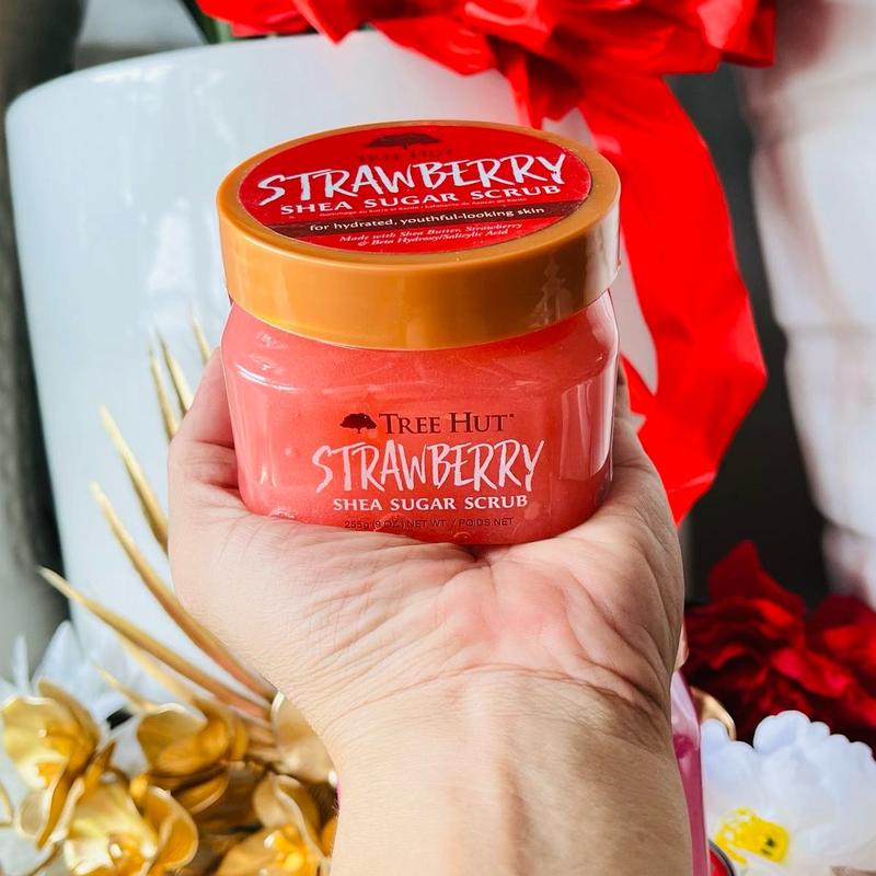 Tẩy Tế Bào Cơ Thể Tree Hut Shea Sugar Scrub Strawberry-255g Dưỡng Da Body Dưỡng Body 5