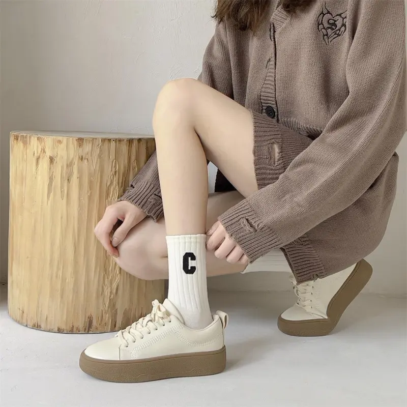 Set 5 Đôi Tất Cao Cổ Tông Nâu Họa Tiết Chữ C Siêu Hot Phong Cách Hàn 8