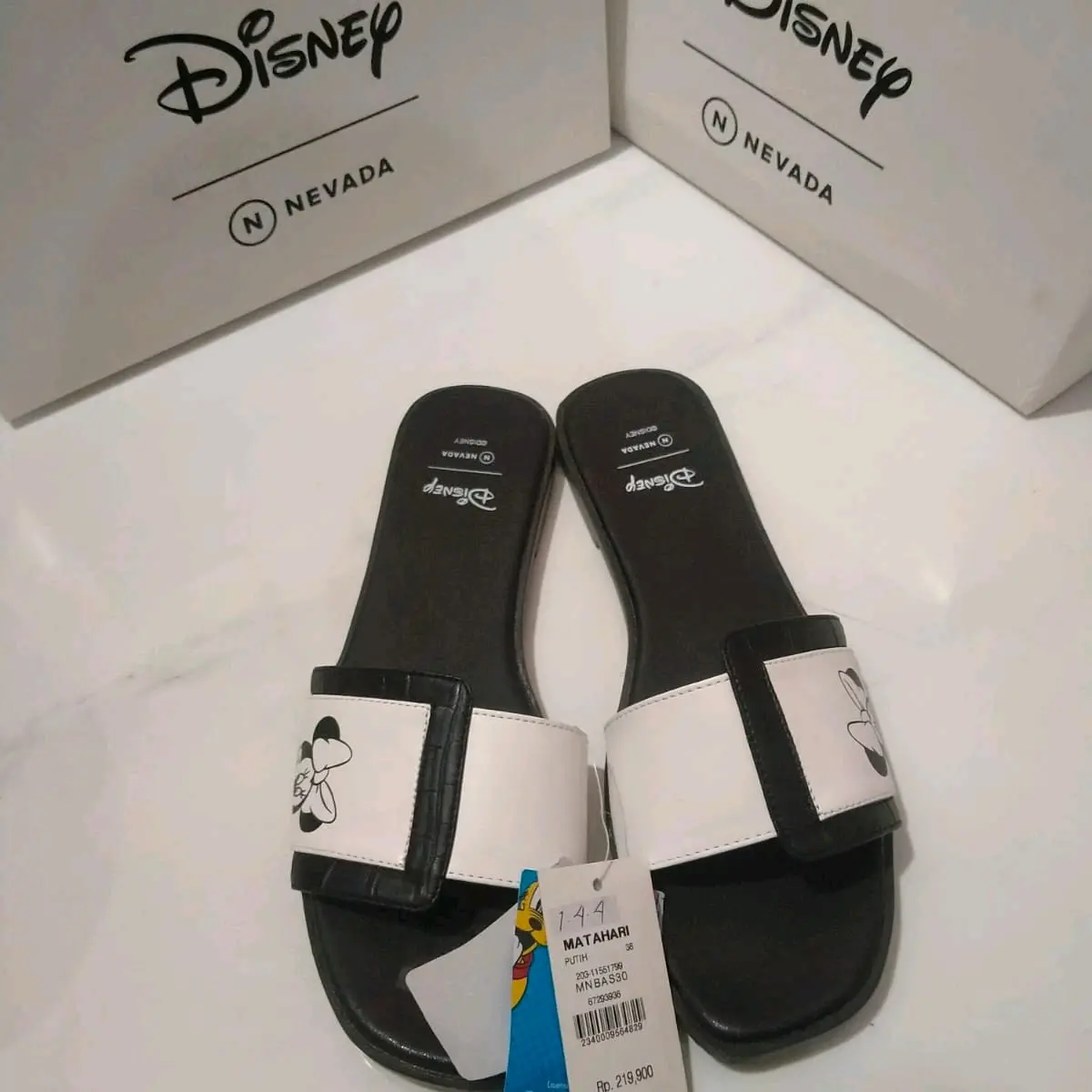SZ 36-39  Sandal Teplek Motif Merk Nevada x Disney MNBAS 30