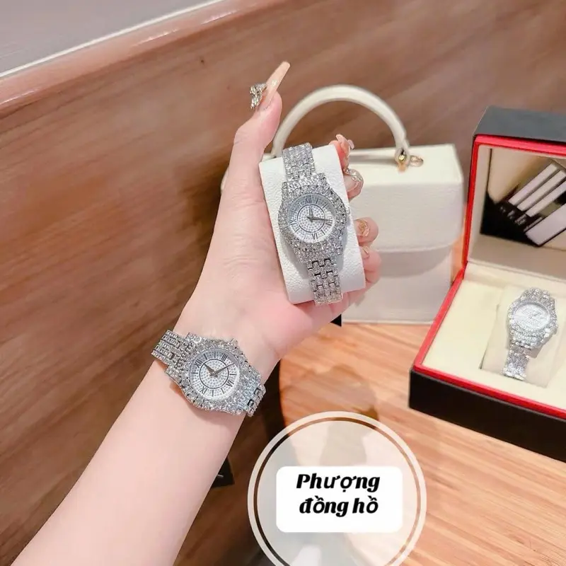 A26  Đồng hồ trang đính đá sang trọng size 32mm