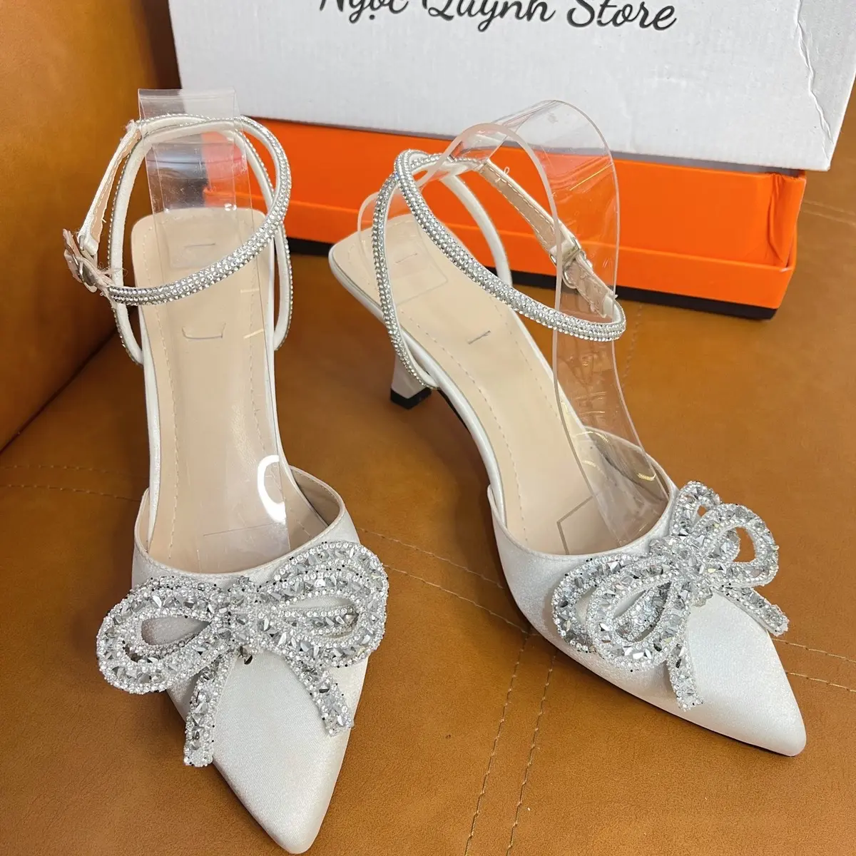 Q19 giày cao gót 7cm dây đá cuốn cổ sành điệu gắn nơ đá xước siêu xinh DéP Nữ Shoes