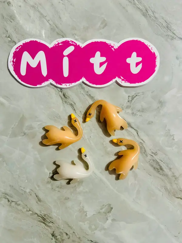 Đồ chơi vịt đổi màu, móc khóa vịt đổi màu dễ thương, đổi màu khi ra nắng 3