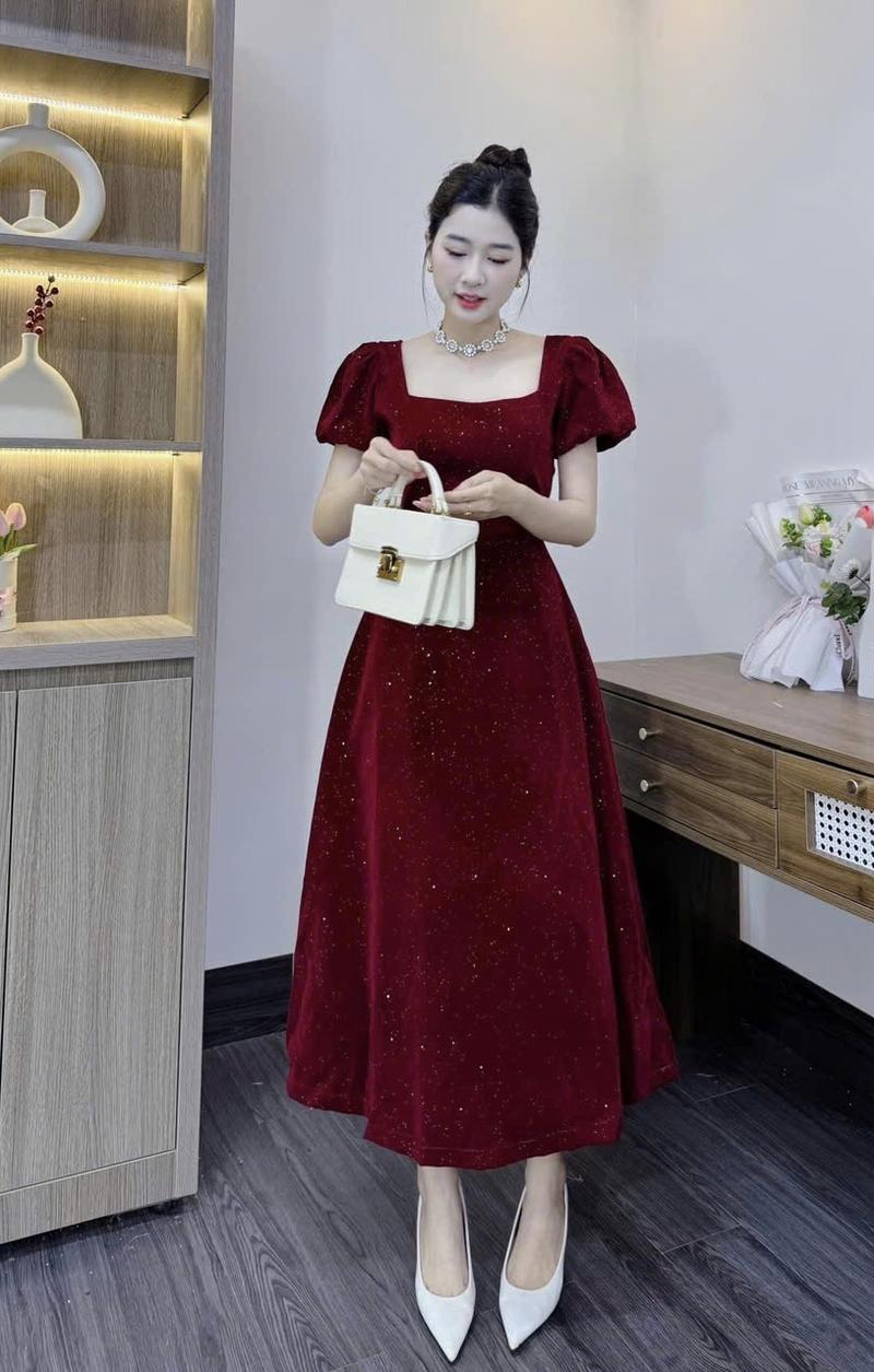 Product Introduction of Đầm nhung kim tuyến tay phồng cổ vuông kiểu dáng dài trẻ trung 5