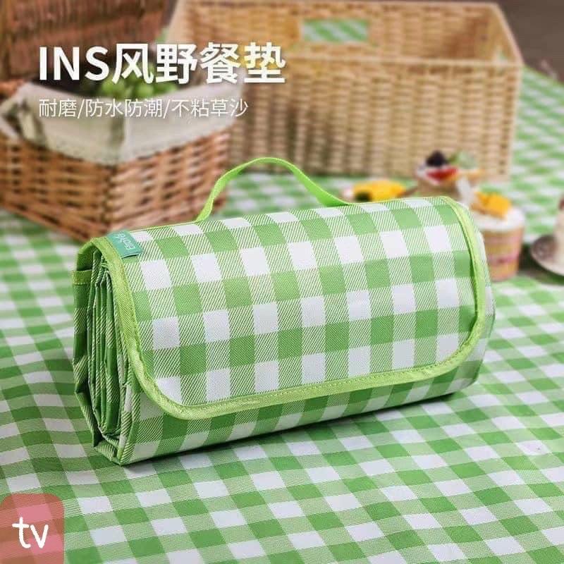 Thảm dã ngoại picnic 2m x 2m, thích hợp đi du lịch, đi phượt chụp ảnh, bạt trải cắm trại gấp gọn