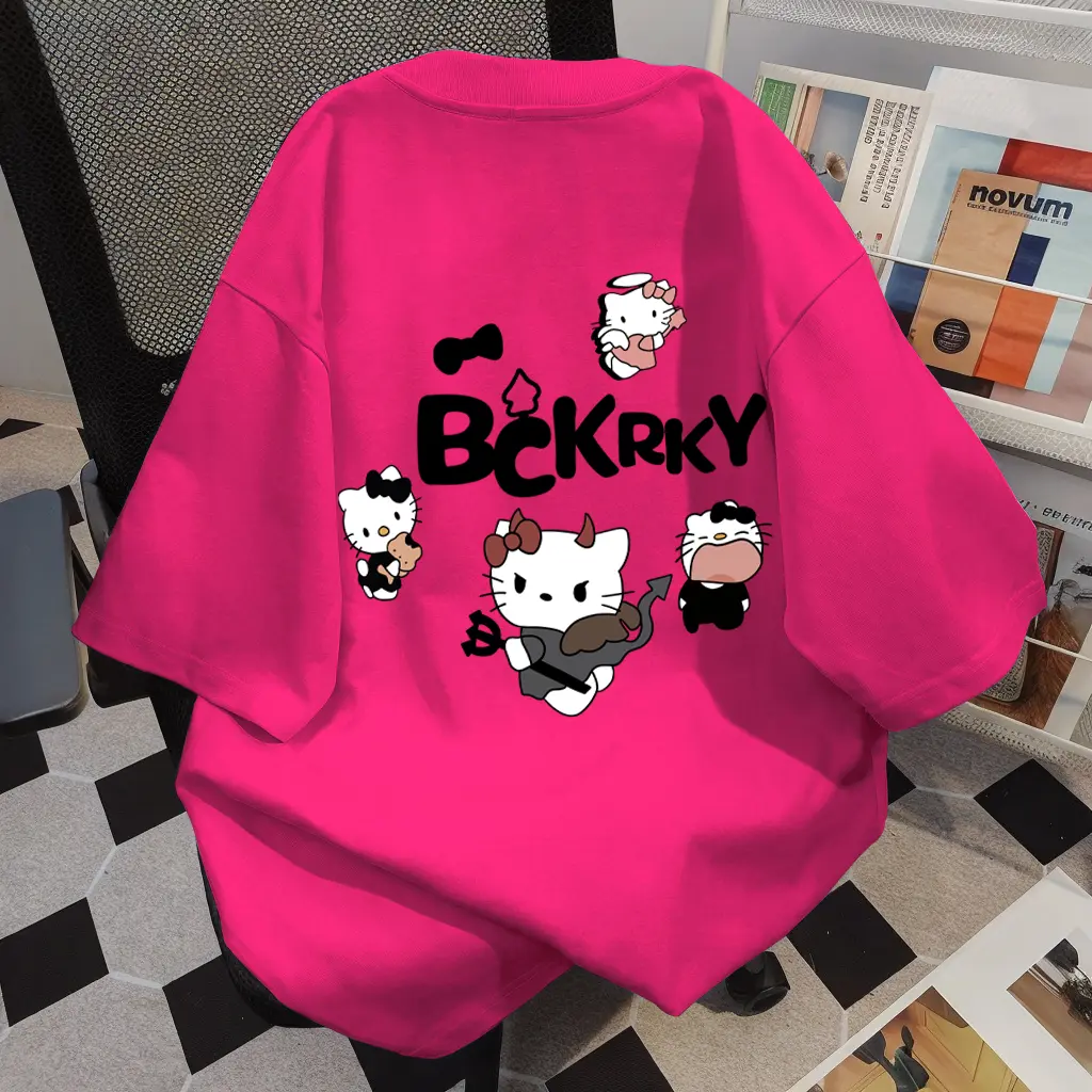 Áo Dễ Phối Đồ Phong Cách Hàn Quốc, In Hello Kitty, Màu Quả Rồng, Thương Hiệu Hợp Xu Hướng Phong Cách Preppy, Unisex, ngắn Tay, Áo Dễ Phối Đồ Được Thu Thập Bởi 1943 Người
