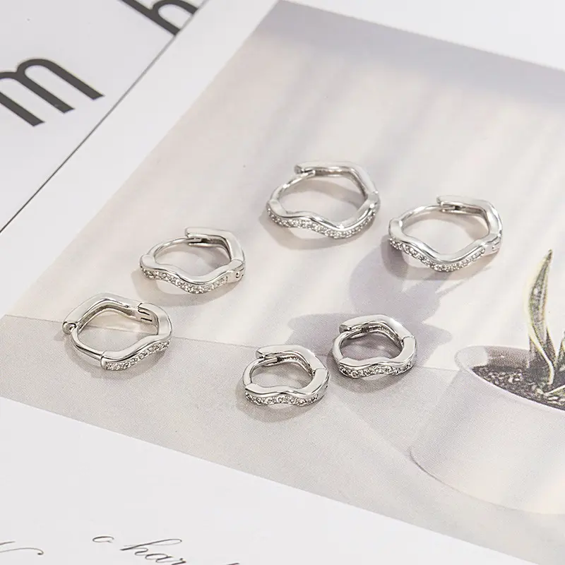 Bông Tai Thời Trang Nữ Màu Bạc - Trang Sức Hàn Quốc, Không Phai Màu, Không Xỉn Den, Quà tặng | Luxe & Luster Jewelry