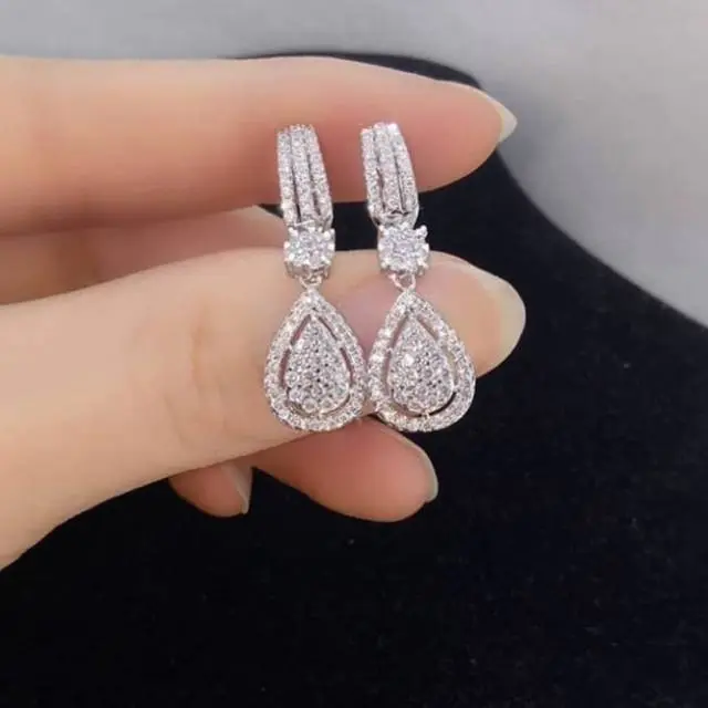 Anting Titanium Wanita Anti Karat - Perhiasan Perempuan Mewah Elegan Silver Permata Earrings