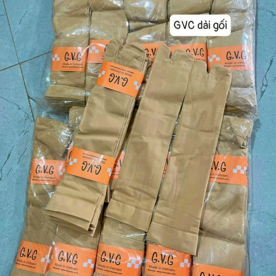 Lố 10 đôi vớ dài tới gối