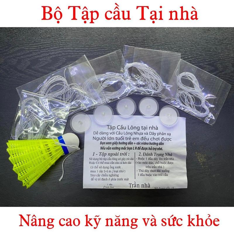 Tập Cầu lông Tại nhà ( 1 cầu + 5 dây + 5 móc dán trần) Trái cầu bay Ngược quấn cán momota