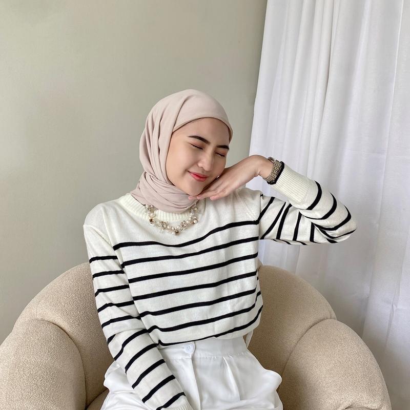 Kyra striped sweater - blouse garis garis - atasan rajut - kaos garis 1
