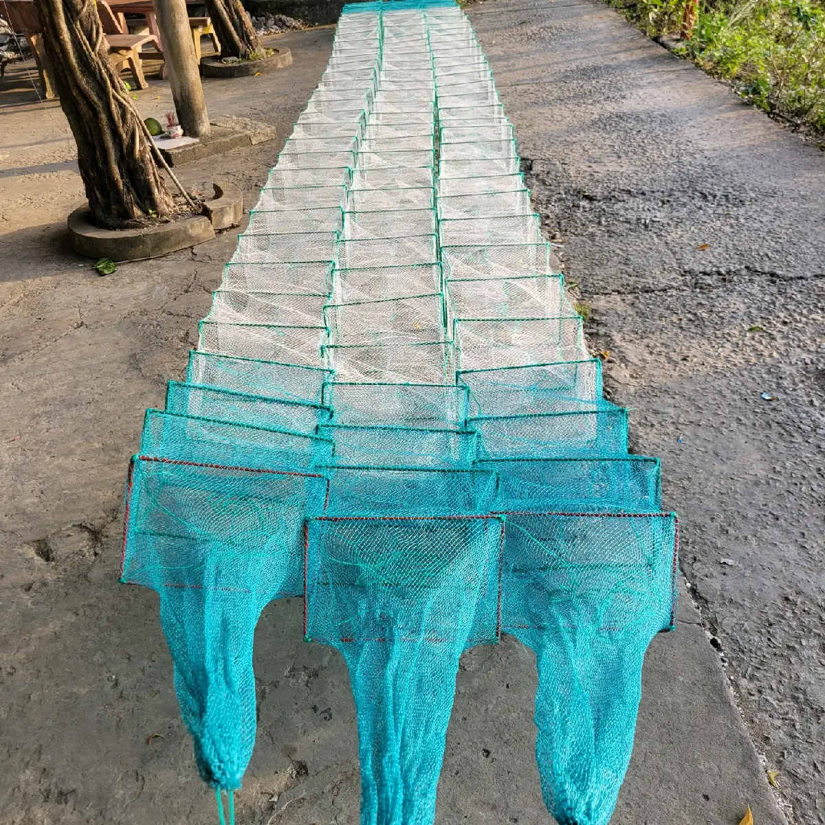 [Tường Vi] 1 LÚ ĐẶT SÔNG CHỈ NONG DÀI 10 Mét, CÓ 31 KHUNG LÚ, CAO 25cm, RỘNG 40cm, MÀU XANH TRẮNG, NẶNG 3.7kg, LỖ 1.8 Phân.
