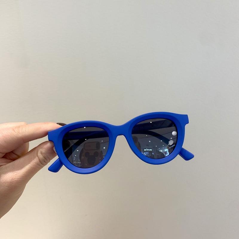 Product Introduction of Kính Râm Trẻ Em, Phong Cách Hàn Quốc, Thích Hợp Cho Bãi Biển Bờ Biển Mùa Hè, Chống Tia Cực Tím, Màu Trơn Được Làm Bằng Silicon Mềm Cho Bé, Chống Nắng né  mũi 9