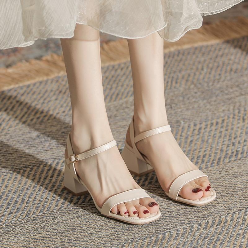  Giày cao gót đế vuông 5 phân sandal cao gót quai đơn giản tôn dáng 3 màu trắng. kem. đen mã TD90 5P Nữ DéP 