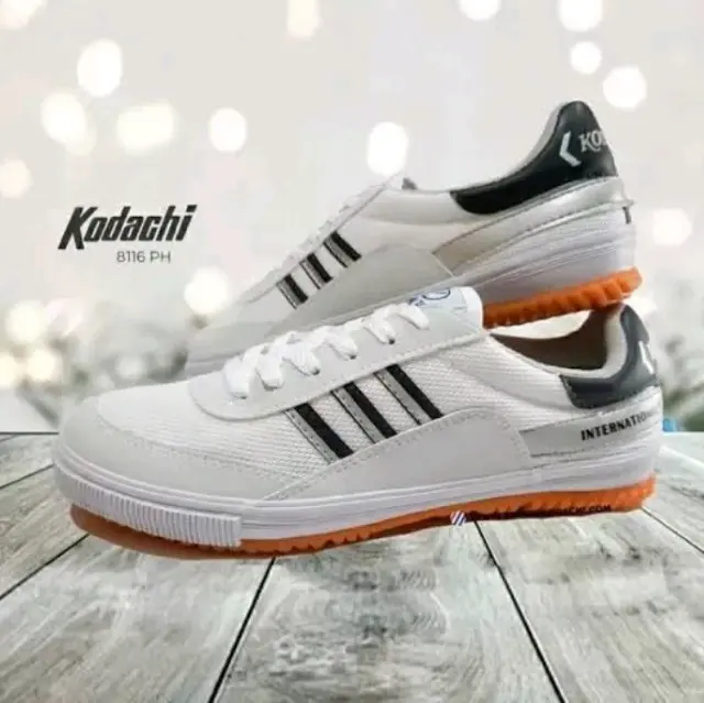 sepatu capung KODACHI 8116 putih hitam silver Sneakers Casual