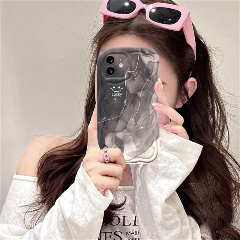 Casing hp ViVO Y27 Y36 Y17S Y16 Y15s Y12S Y02 Y22 Y21 Y20 Y02A Y02T Y35 Y11 Y17 Y15 Y12 Y30i  Y20s Y22s Y21A Y12i Y21s Y15A Y33s Y31 Y51 Y91C Y91 Casing Sampul Lembut Mengkilap Tepi Melengkung Bergelombang 3D Smiley Lucky  MUHAMAD 1