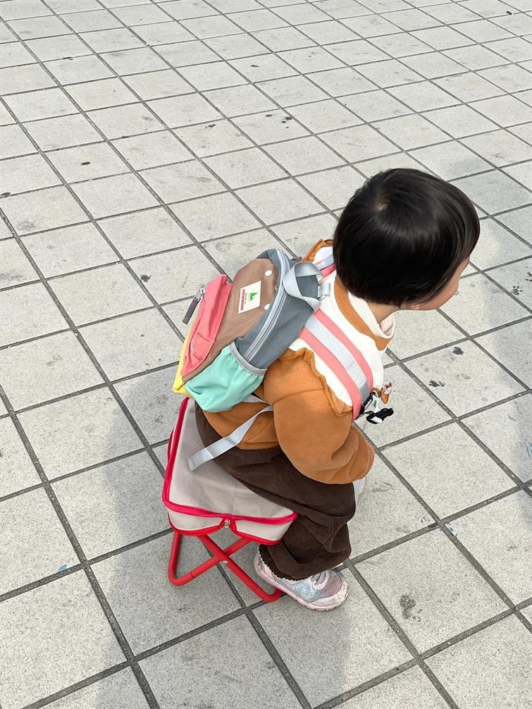Product Introduction of Outdoor Portable Folding Stool Adult and Children Ultralight Mini Telescopic Outing Travel Camping Fishing 1pcs 1