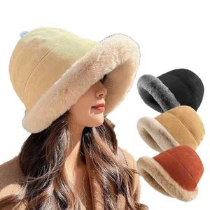 หมวกกันหนาวยอดนิยมสำหรับผู้หญิง ปี 2025 พร้อมส่ง สไตล์เดียวกัน แมทช์ได้กับทุกชุด ปีกกว้าง สบาย อุ่น ดีไซน์หรูหราเบา