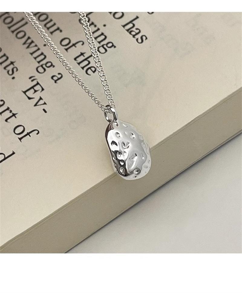 Product Introduction of S925 Pure Silver Natural Freshwater Pearl Mini Pod Necklace for Women, Simple and Niche Temperament, Exquisite Collarbone Chain Silver Decoration 13