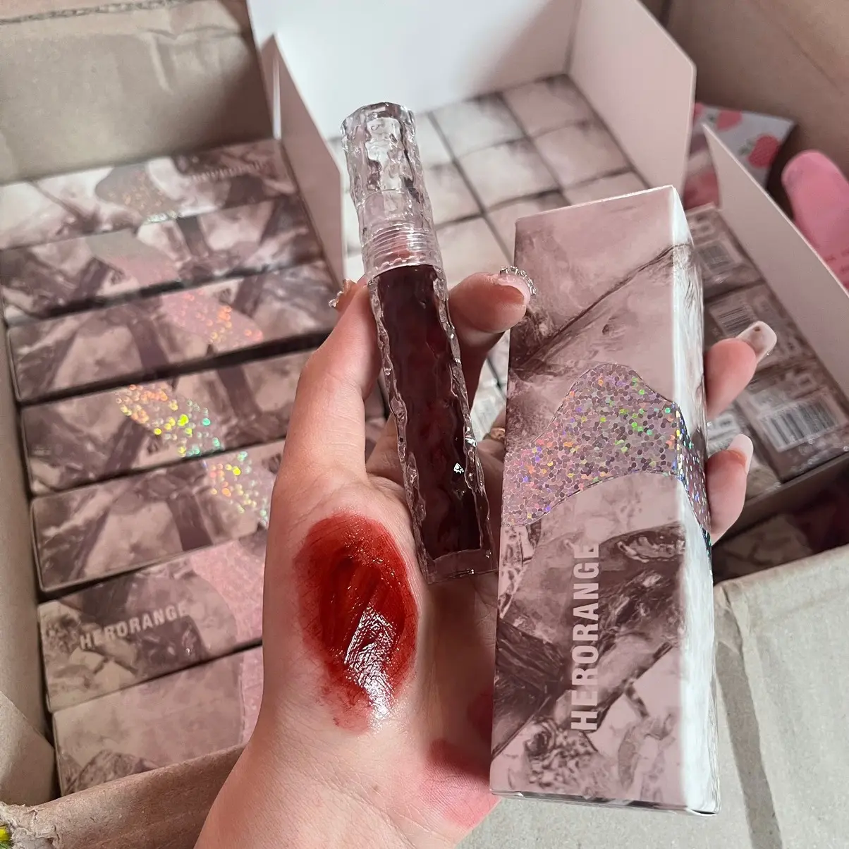 {TẶNG KÈM QUÀ} Son tint bóng lì Herorange đá tròn hộp to đùng và các mã son khác ( khách lựa đúng mã ạ)