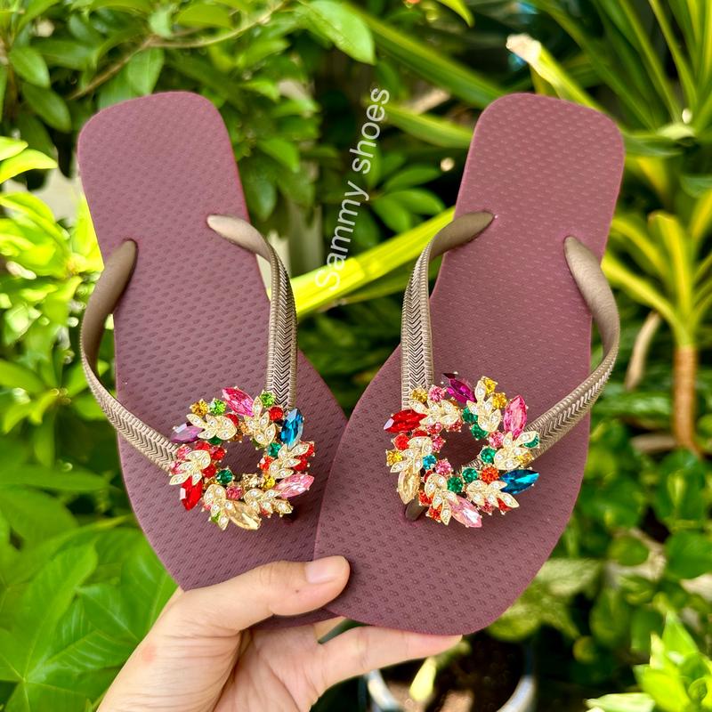 [Mũi Vuông- Nguyệt quế ngũ sắc kim loại] DÉP XỎ NGÓN NỮ GẮN CHARM NGUYỆT QUẾ NGŨ SẮC KIM LOẠI CHÂN GÀI MIX CÙNG 18 MÀU ĐẾ ÊM ÁI Shoes DéP GiàY dép  nữ dép  lào  nữ  đẹp dép  xỏ  ngón  gắn  charm