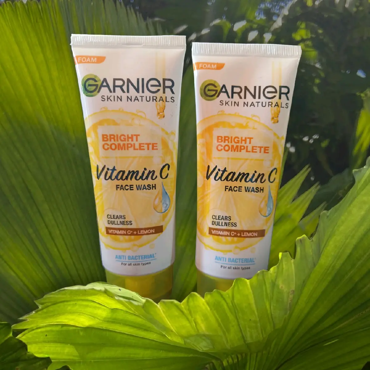 Garnier Bright Complete Brightening Face Wash Foam/Pencuci Wajah