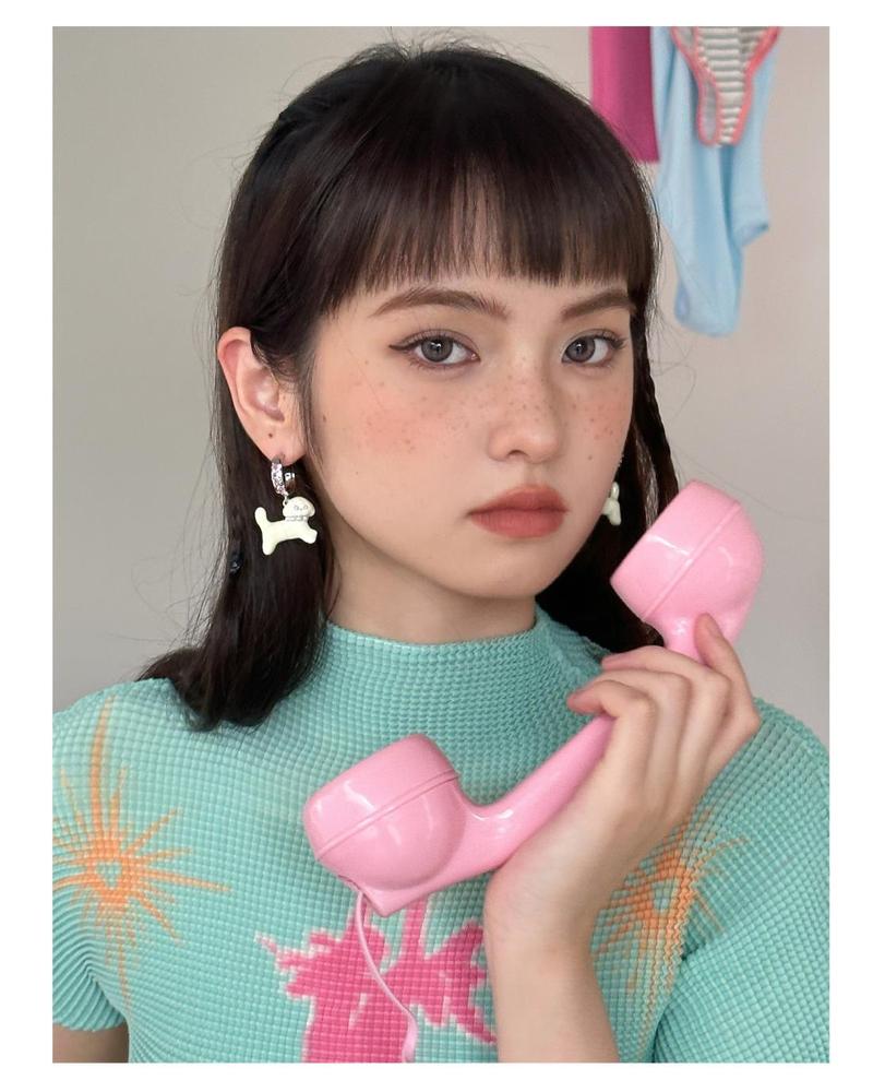 Product Introduction of Dog Eardrops Earrings Heart-Shaped Zircon Niche Earrings Ornament woman gelang  tangan 9