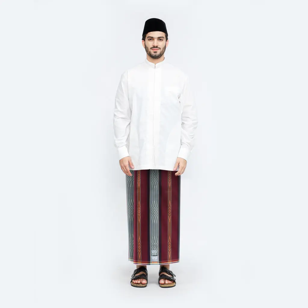 Sarung BHS Classic Silver Motif C44 DKG Hitam Merah
