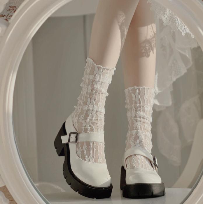 [Free ship] Tất ren cao cổ beo lolita trắng đen xinh xắn dễ thương phong cách hàn quốc