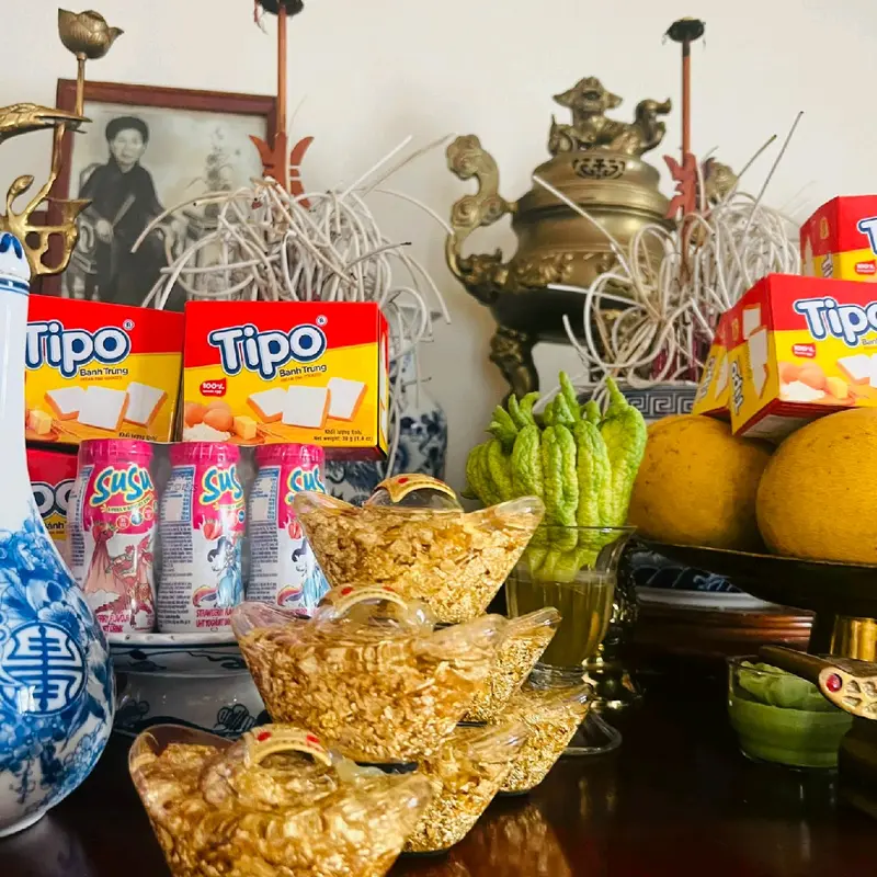 Thỏi vàng thần tài , hút tài, hút lộc . Có thể xếp bày dạng tháp. 5
