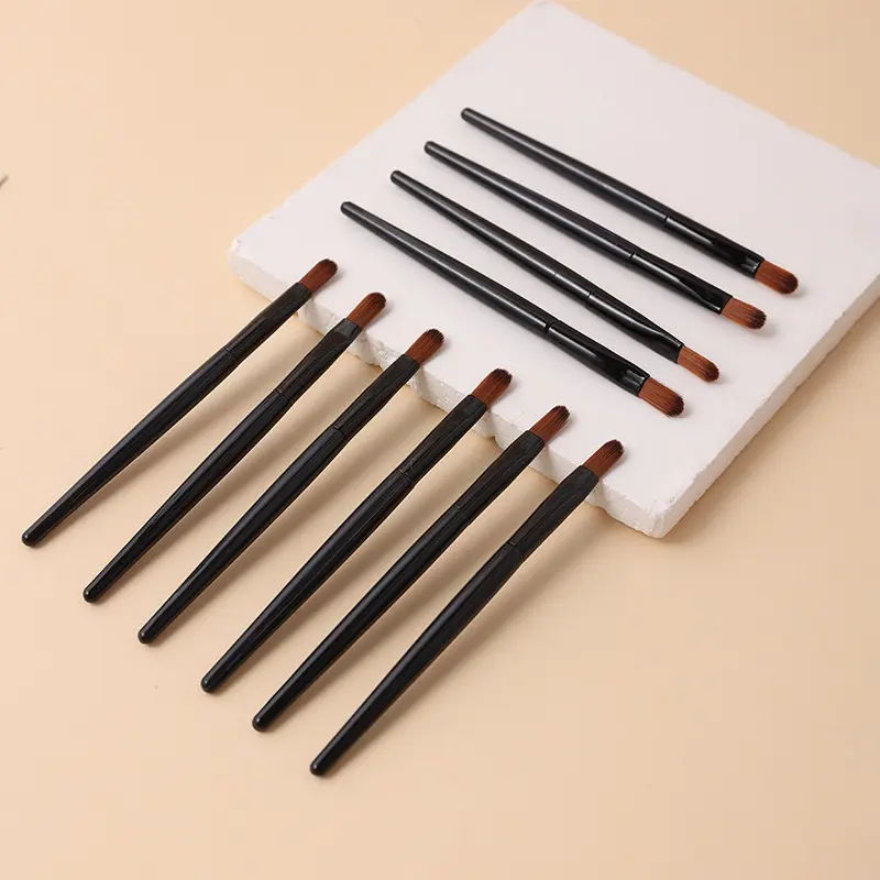 7.8cm Disposable Lip Brush Detail Eyeshadow Brush Eyebrow Cream Brush Makeup Accessories Cosmetic Brush Factory Wholesale