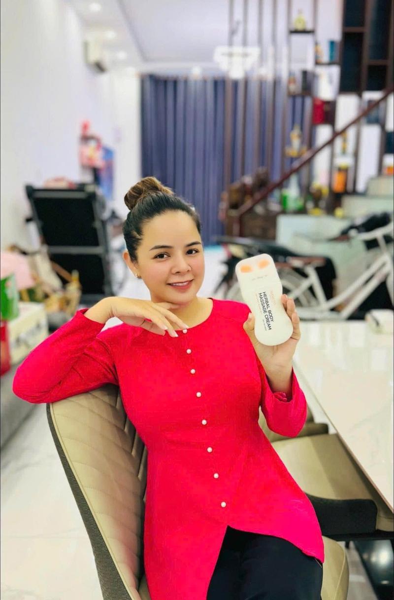 Product Introduction of Combo (2) HAI Thanh lăn Massage hỗ trợ Cổ Vai Gáy con lăn  cao  gừng 6