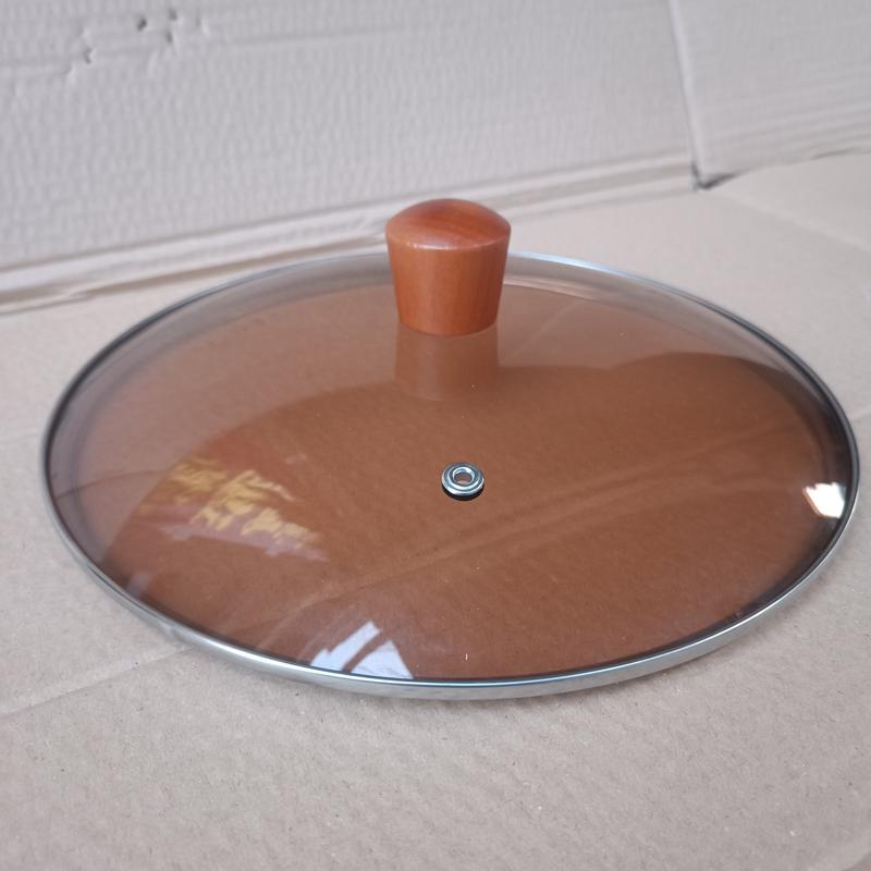 Extra-Thick Stainless Steel Round Soup Pot with Lid and Dual Wooden Handles for Heat Resistance 5