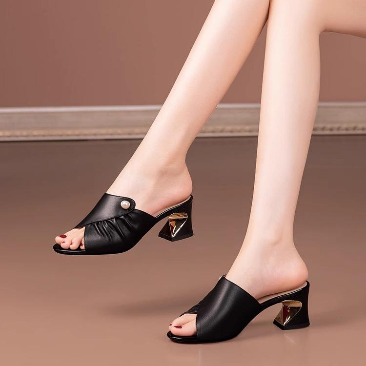 Product Introduction of Dép Cao Gót Nữ Gót Trụ Quai Nữ Tính 5cm - MãSố CG210 30