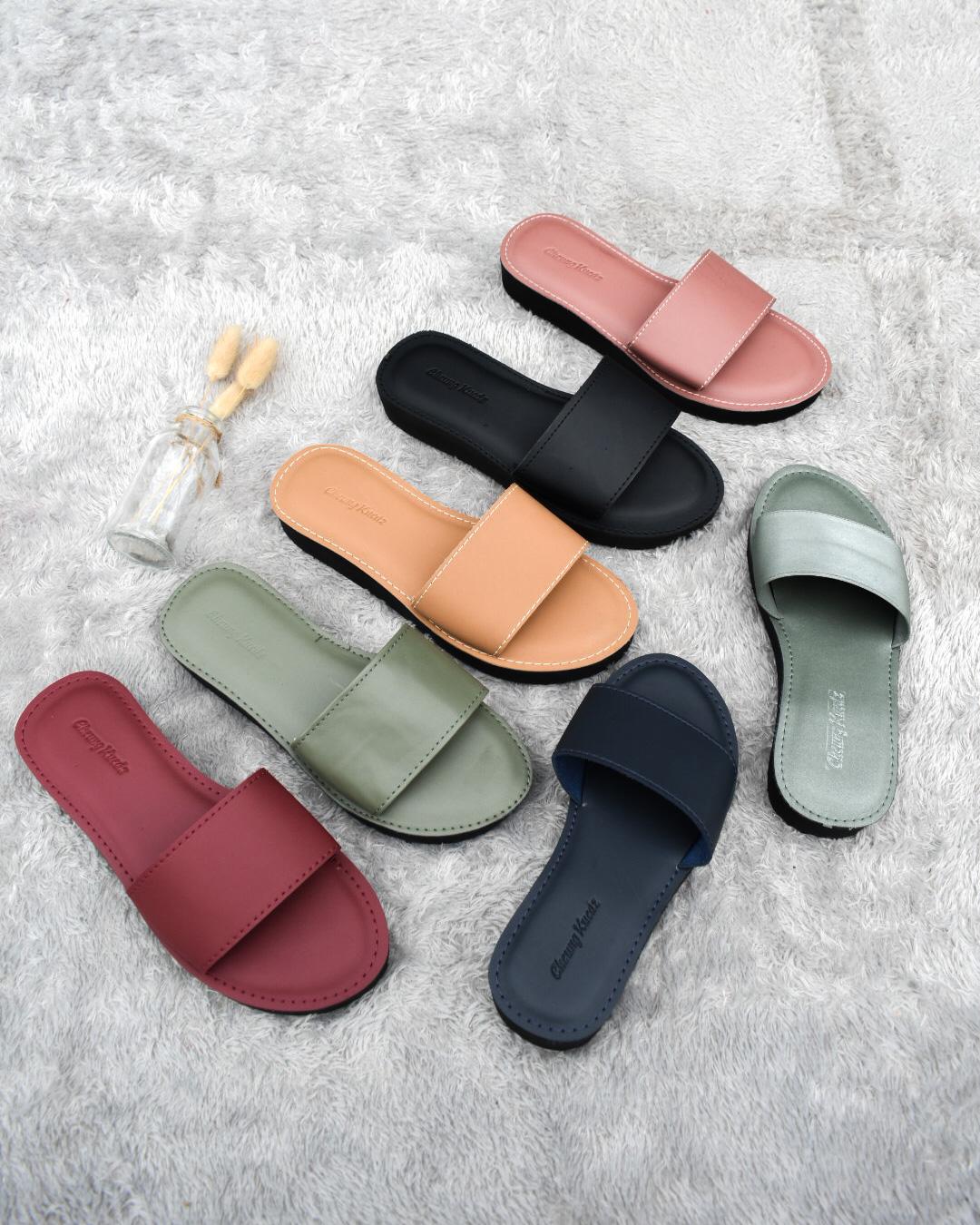 CZ - Cheung Kuedz Spon 04 Sandal Slop Wanita Sandal