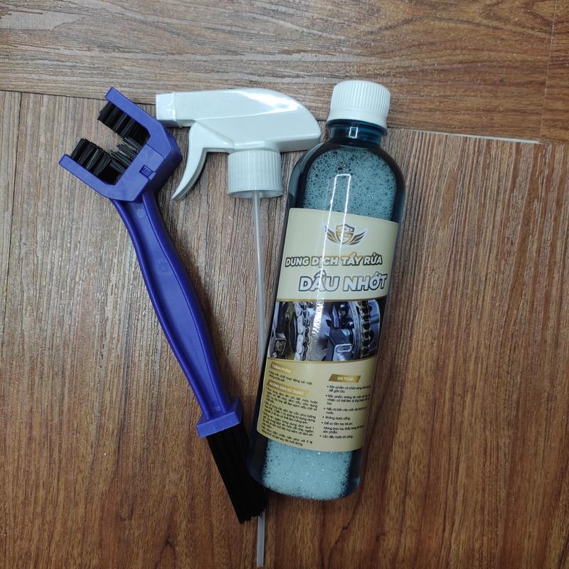 Chai tẩy nhớt Võ Gia 500ml + bàn chải sên + vòi xịt xương vệ sinh sên NSD dàn áo vỏ xe sườn xe