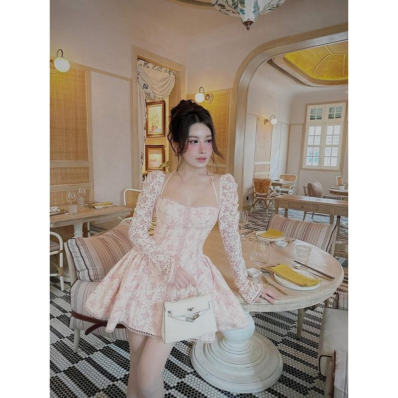 (40-80Kg) Đầm Váy Ren Thêu Cúp Ngực Viền Ren Tay Loe Nhún Hông (Có BigSize) UnihomeClothing CQ217