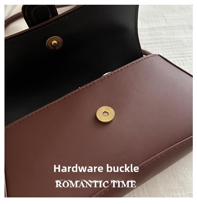Product Introduction of Niche High-End Design Fashion Suitable for Various Scenes Niche Elegant Fashion Pouches Women's Bag New Western Style All-Matching Messenger Bag Fashion Shoulder Underarm Bag 6