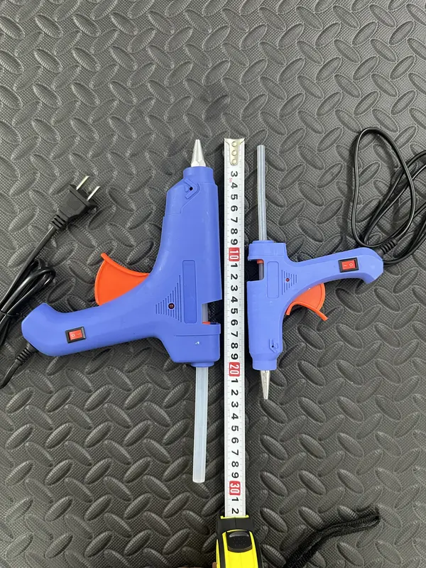 Máy Bắn Keo + 10 Cây Keo Nến . Máy Lớn 60W. Máy Nhỏ 20W Thêm Sự Lựa Chọn Cho Quý Khách. Có Keo Nến Dự Phòng máy  bắn 8
