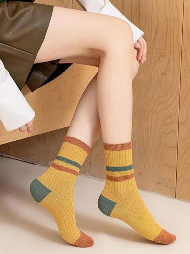 Product Introduction of Women's Striped Print Crew Socks, Casual Comfy Breathable Socks for Daily Wear, Women's Socks for All Seasons 5