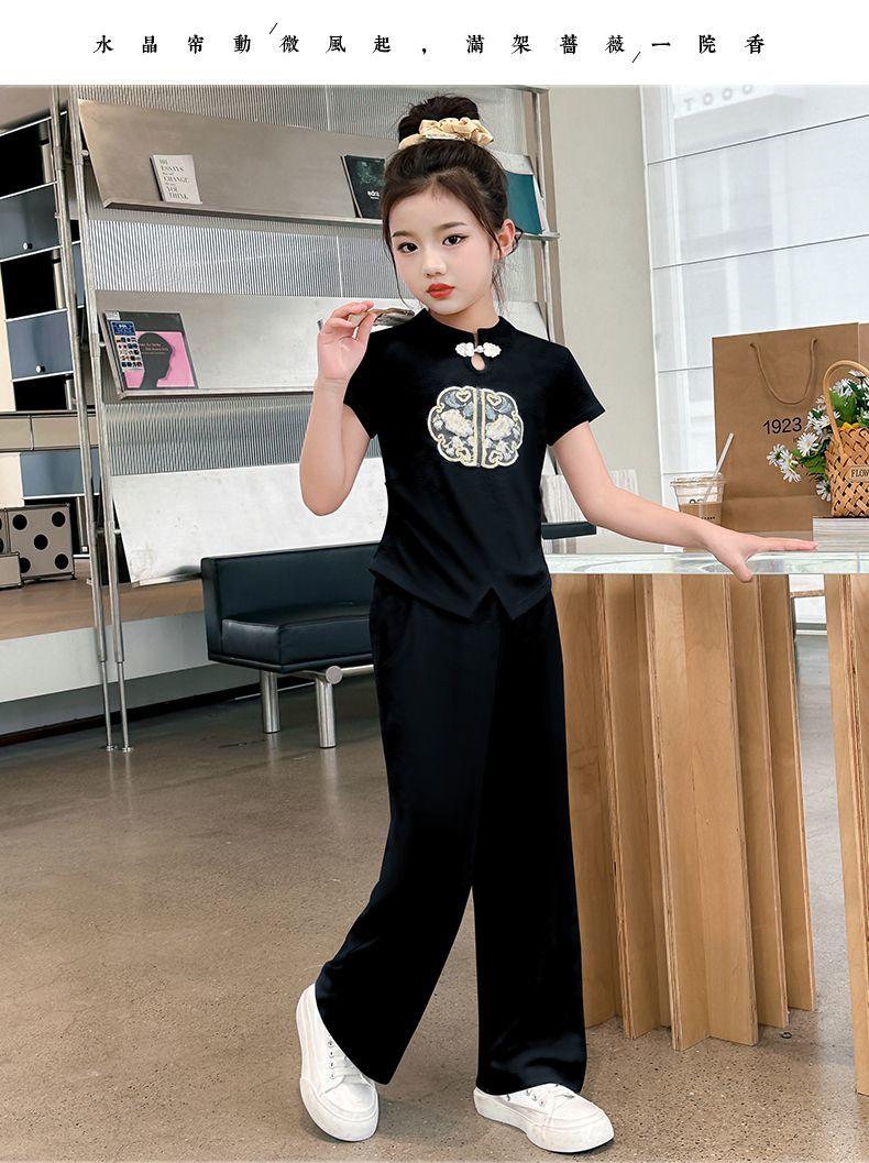 Product Introduction of Quần Áo Trẻ Em, Thoải Mái, Bộ Đồ Mùa Hè Cho Bé Gái, Hàng Mới Về 2024, Dành Cho Trẻ Em Trung Và Lớn, Phong Cách Trung Quốc, Bộ Đồ Hai Mảnh ngắn Tay, Thời Trang, Thích Hợp Cho Mùa Hè 21