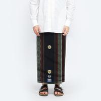 Gambar Sarung BHS Classic Gold Motif C45 SSF SJ Hitam Kuning - Hitam dari SarungBHS Kab. Gresik 4 Tokopedia