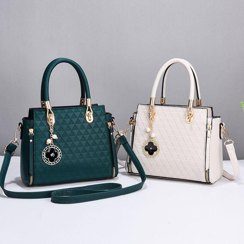 Túi Xách Sức Chứa Lớn, Dành Cho Nữ, Hàng Mới Về, Phong Cách Người Nổi Tiếng Trên Internet, túi Messenger Dễ Phối Đồ Làm Bằng Da PU, Thiết Kế Dập Nổi