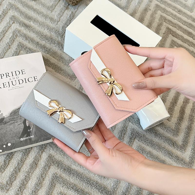 Product Introduction of Ví Nữ Hàn Quốc, Hàng Mới Về, Kiểu Dáng Ngắn Sang Trọng, Thiết Kế Gấp Ba Nhỏ Thích Hợp Đựng Tiền Xu, Có Ngăn Đựng Tiền Xu, 2024 Hình Chữ Nhật Wallet 18