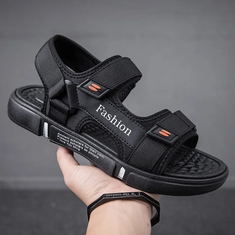 [Fashion-2 màu] Dép sandal nam chữ Fashion 2 quai phong cách trẻ trung, cá tính  DéP Đế Bằng Shoes GiàY 5