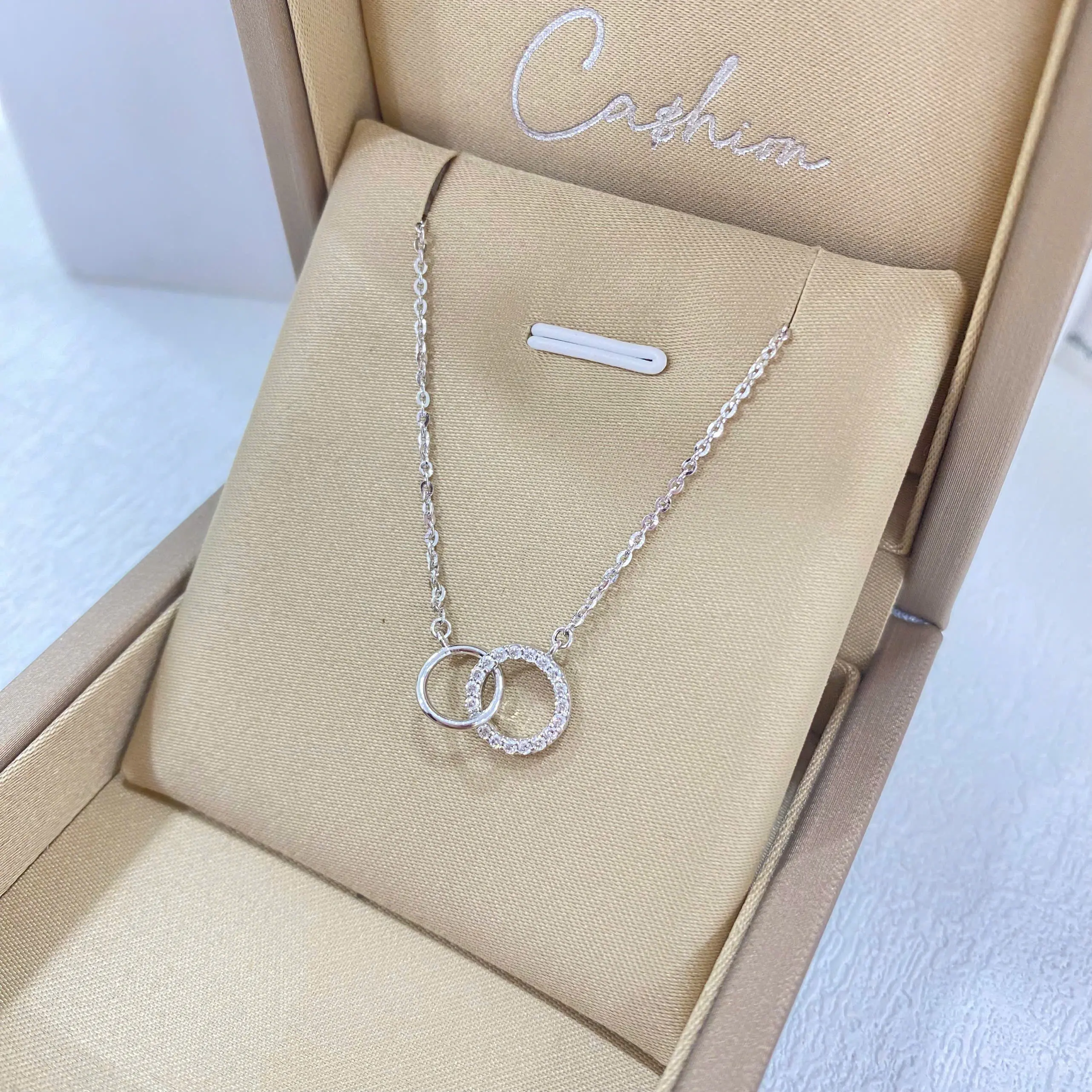 Lắc tay Kim cương vô cực HLV 585 - Cashion | BST Không Giới Hạn