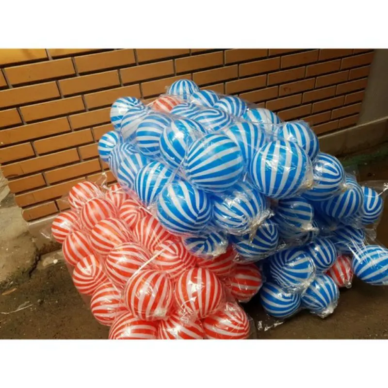 Bóng nhựa cho bé chơi đá banh size 20cm