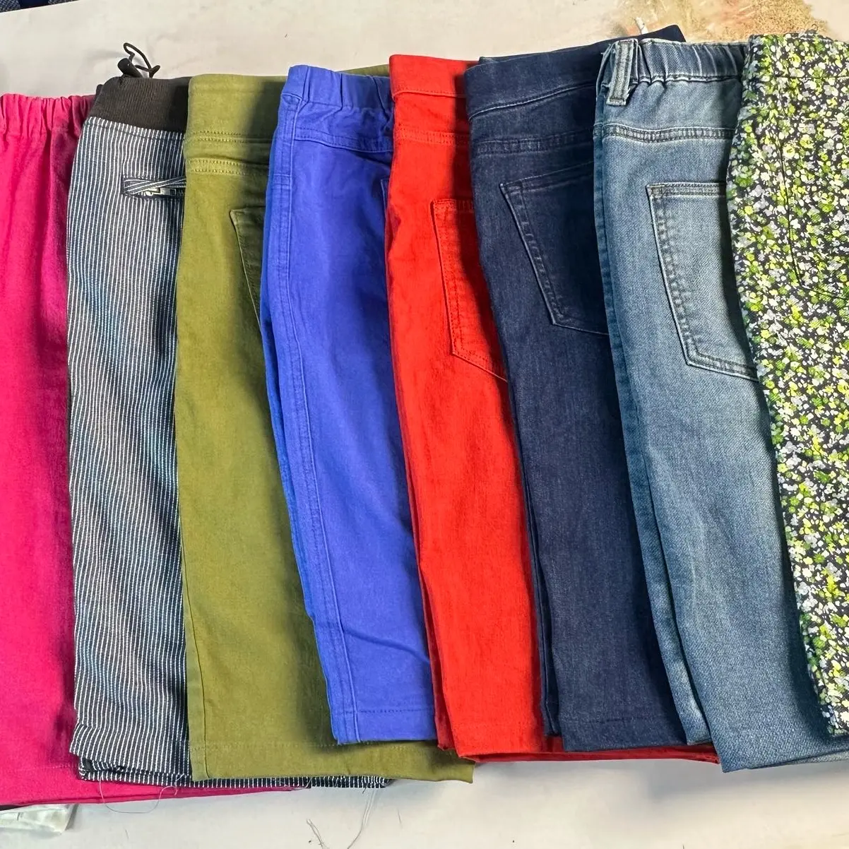 4ตัว200 กางเกงขาสั้นแฟชั่น 3 ส่วน คละแบบ,คละสีแฟชั่น
