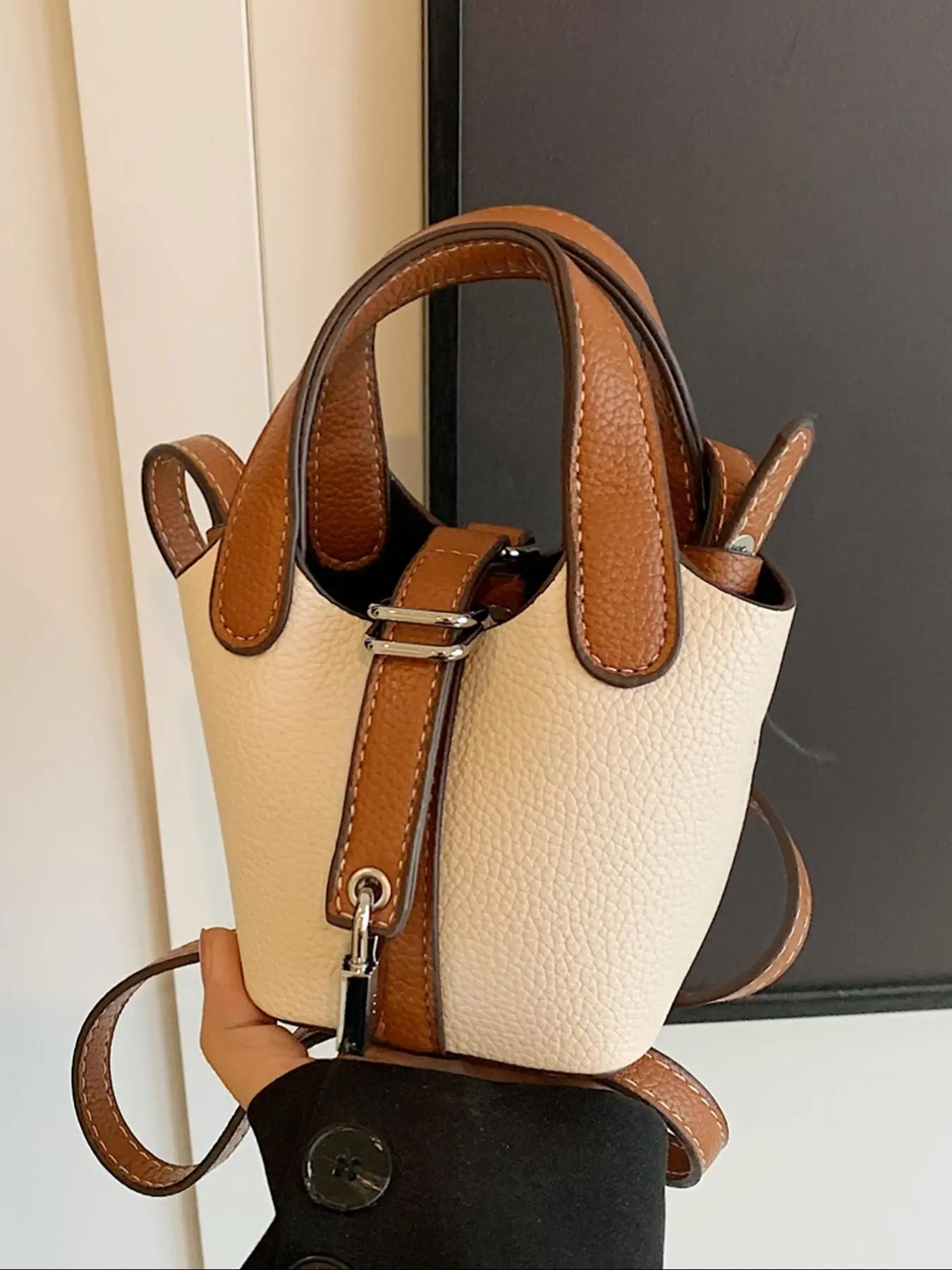 Women's Elegant Colorblock Handbag, Fashionable Contrasting Handbag, Casual Simple Adjustable Shoulder Bag for Work, Commuting, Daily Outing, Textured Handbag, Handbag Bucket