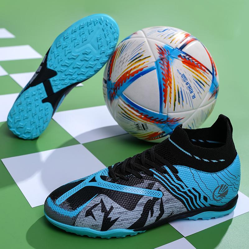 Product Introduction of （SIZE 32-45）Ready Stock Unisex Plus Size Football Shoes Outdoor Futsal Soccer Shoes Non-slip Training Shoes 26